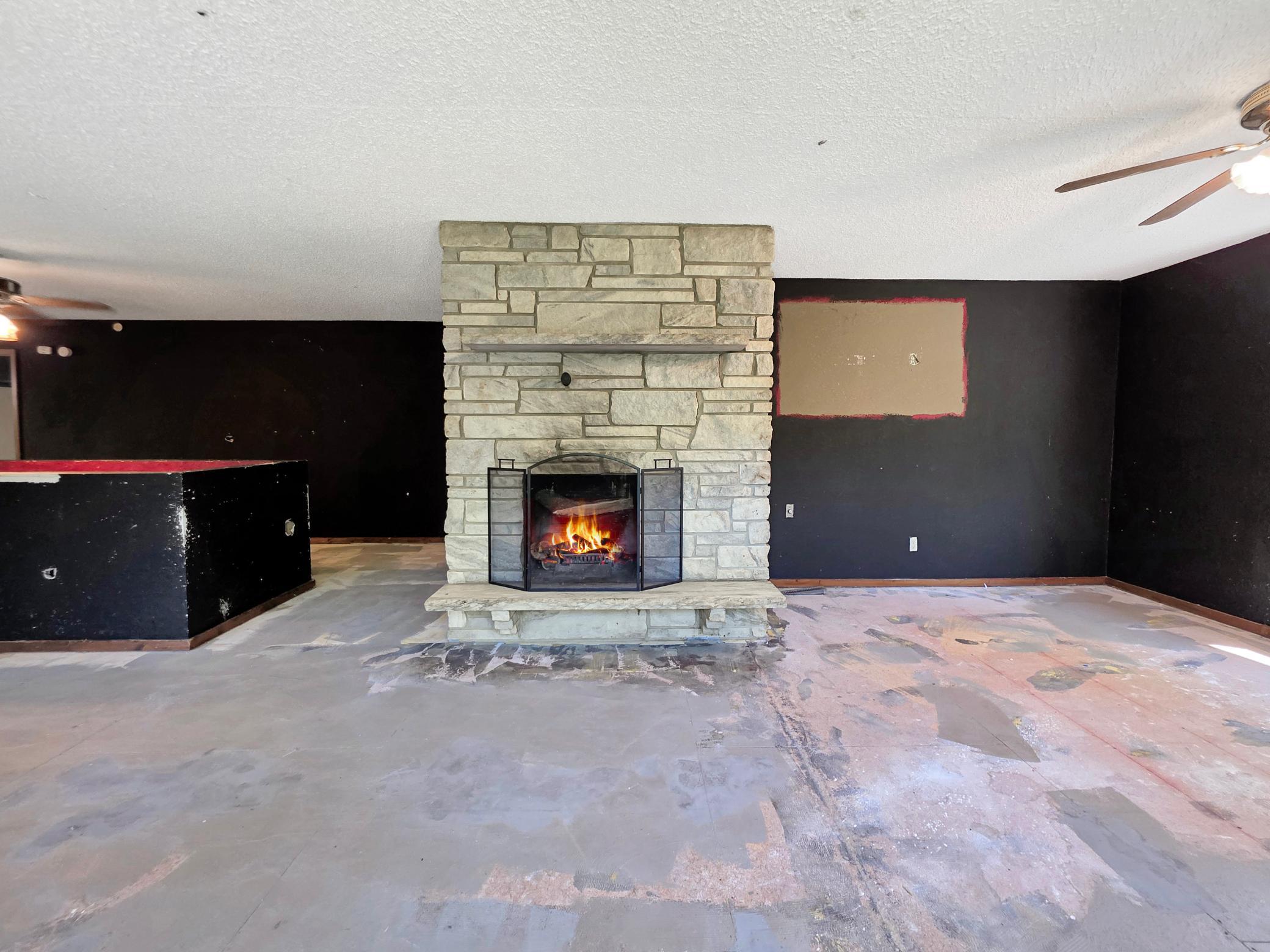 6340 Waterside Drive Property Photo 12