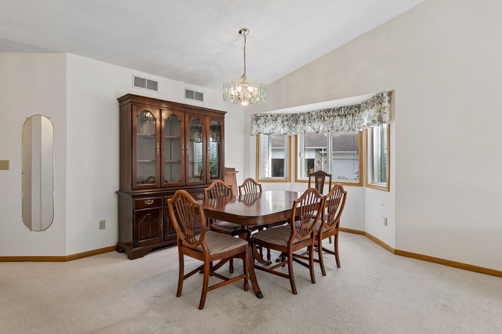 14116 Essex Lane Property Photo 5
