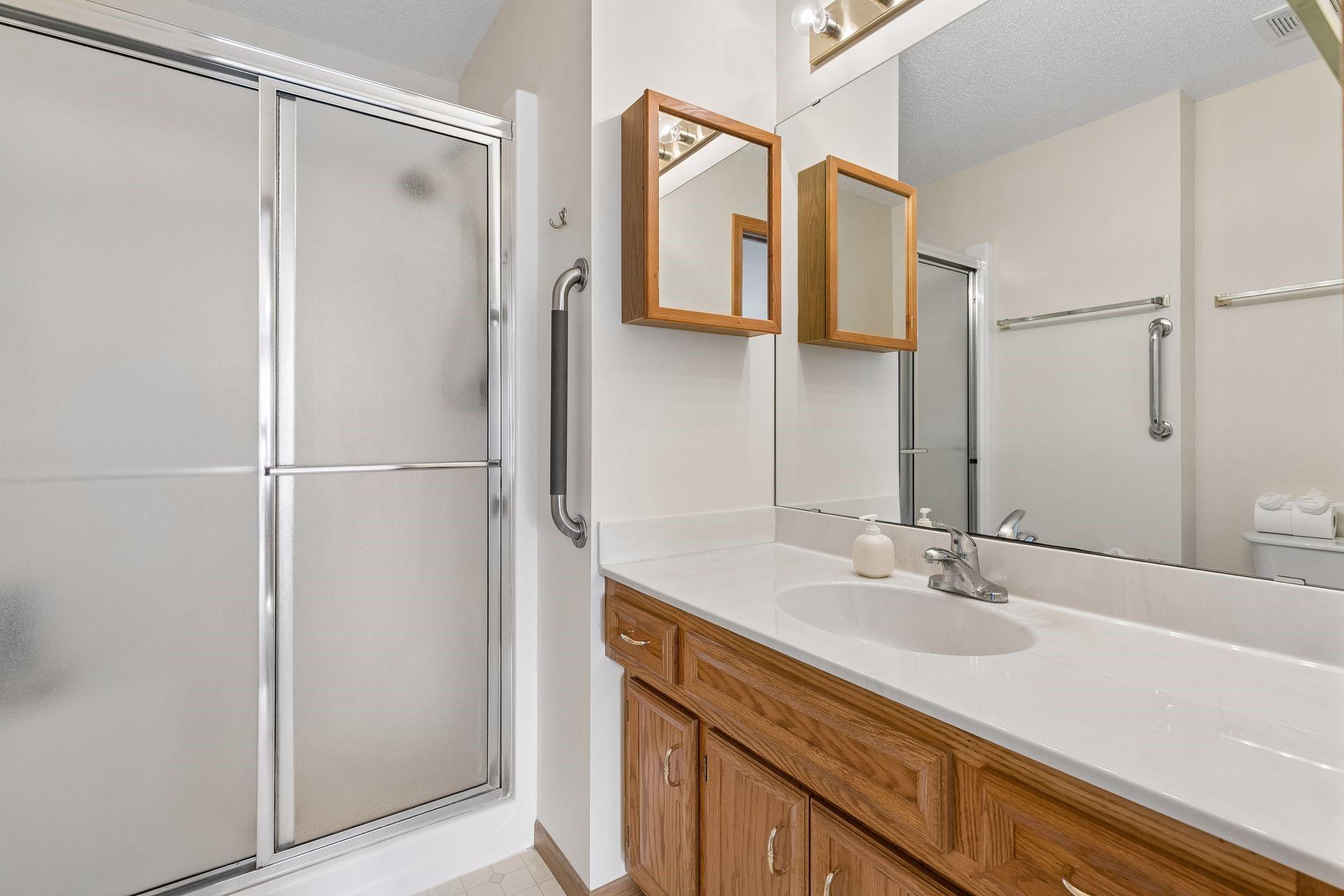 14116 Essex Lane Property Photo 9