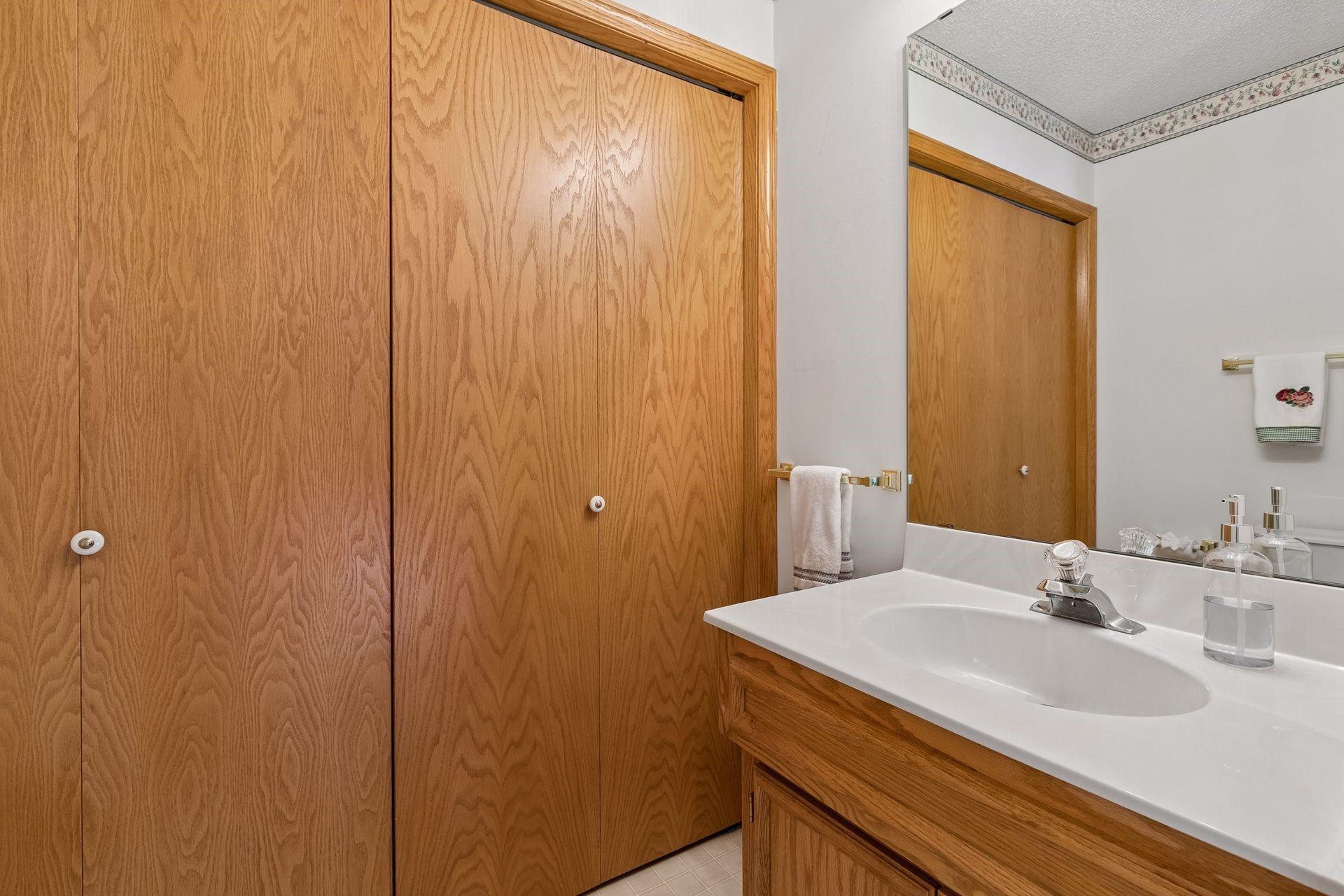 14116 Essex Lane Property Photo 11