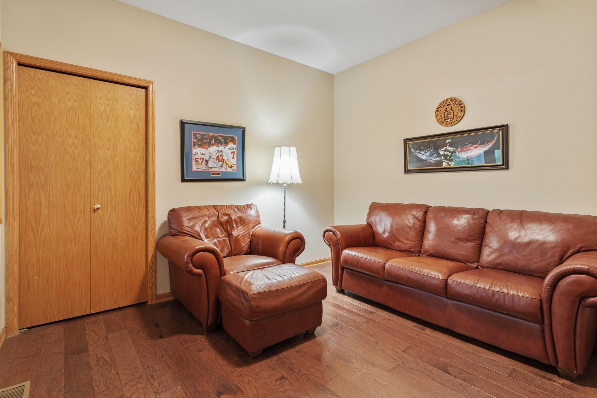 339 Summer Place E Property Photo 21