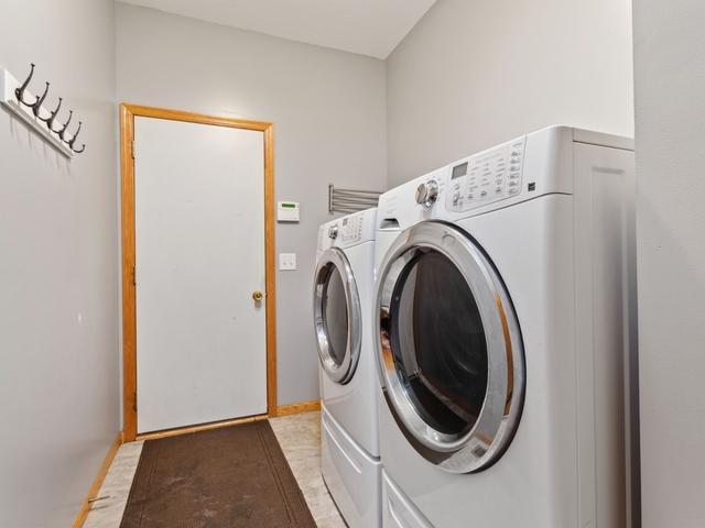 339 Summer Place E Property Photo 22