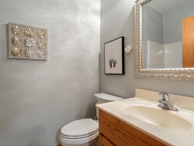 339 Summer Place E Property Photo 23