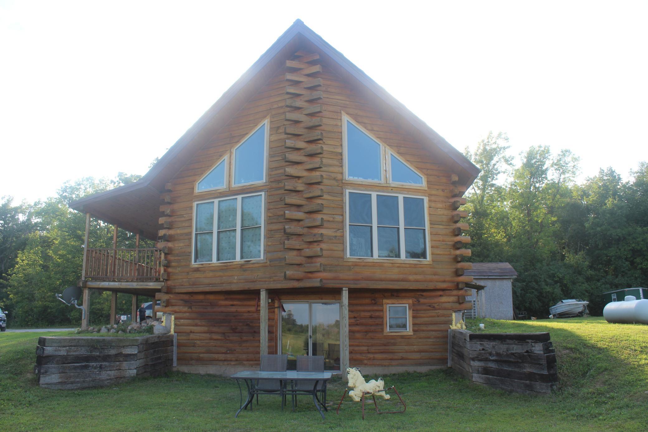 14496 Green Meadow Road Property Photo 2