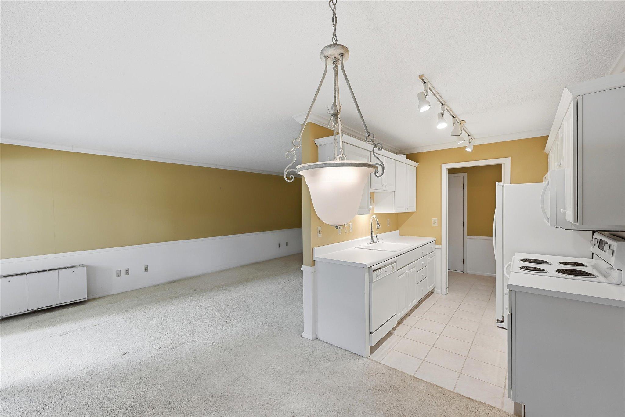10113 W 34th Street 216 Property Photo 22