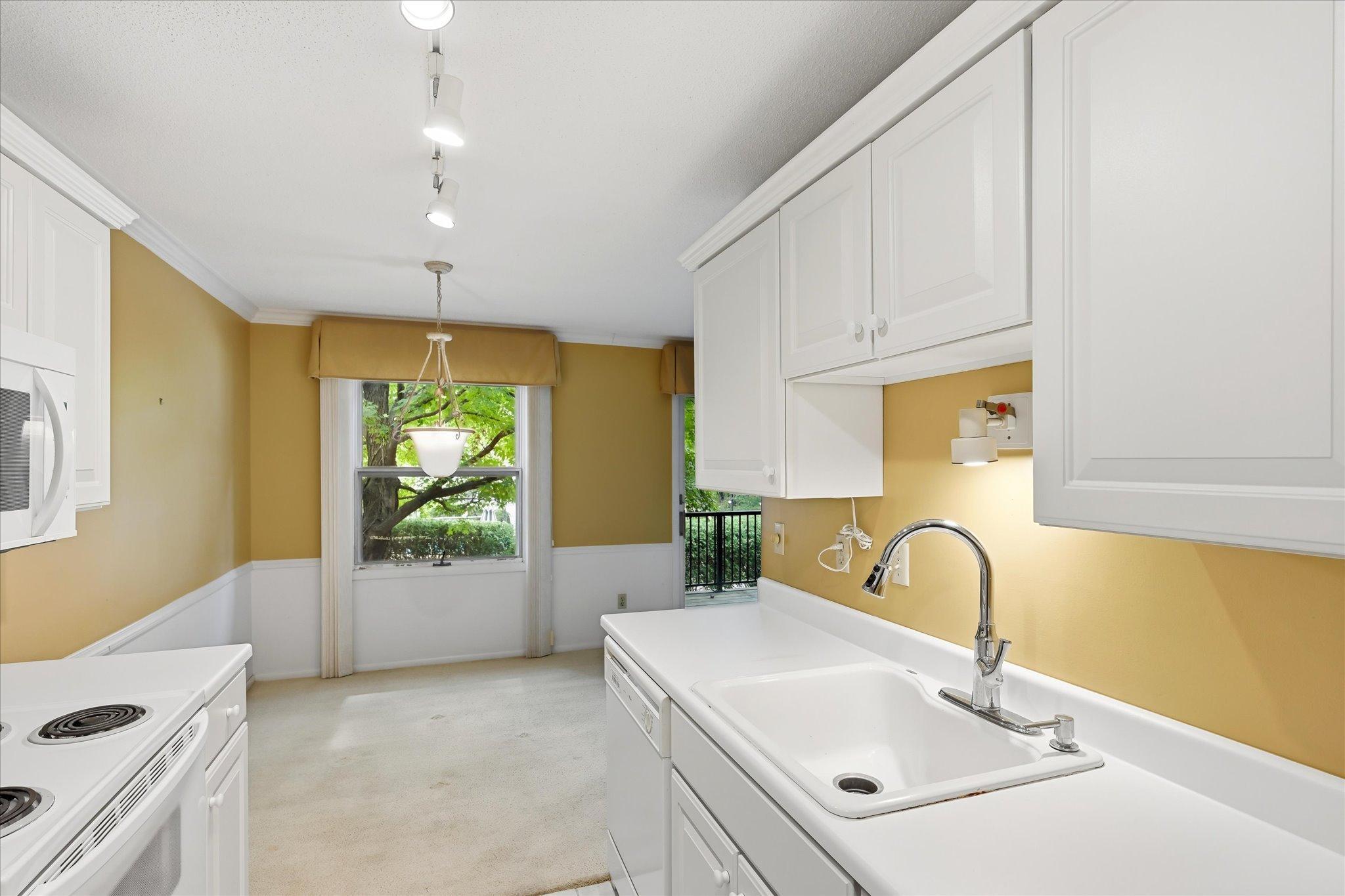 10113 W 34th Street 216 Property Photo 26