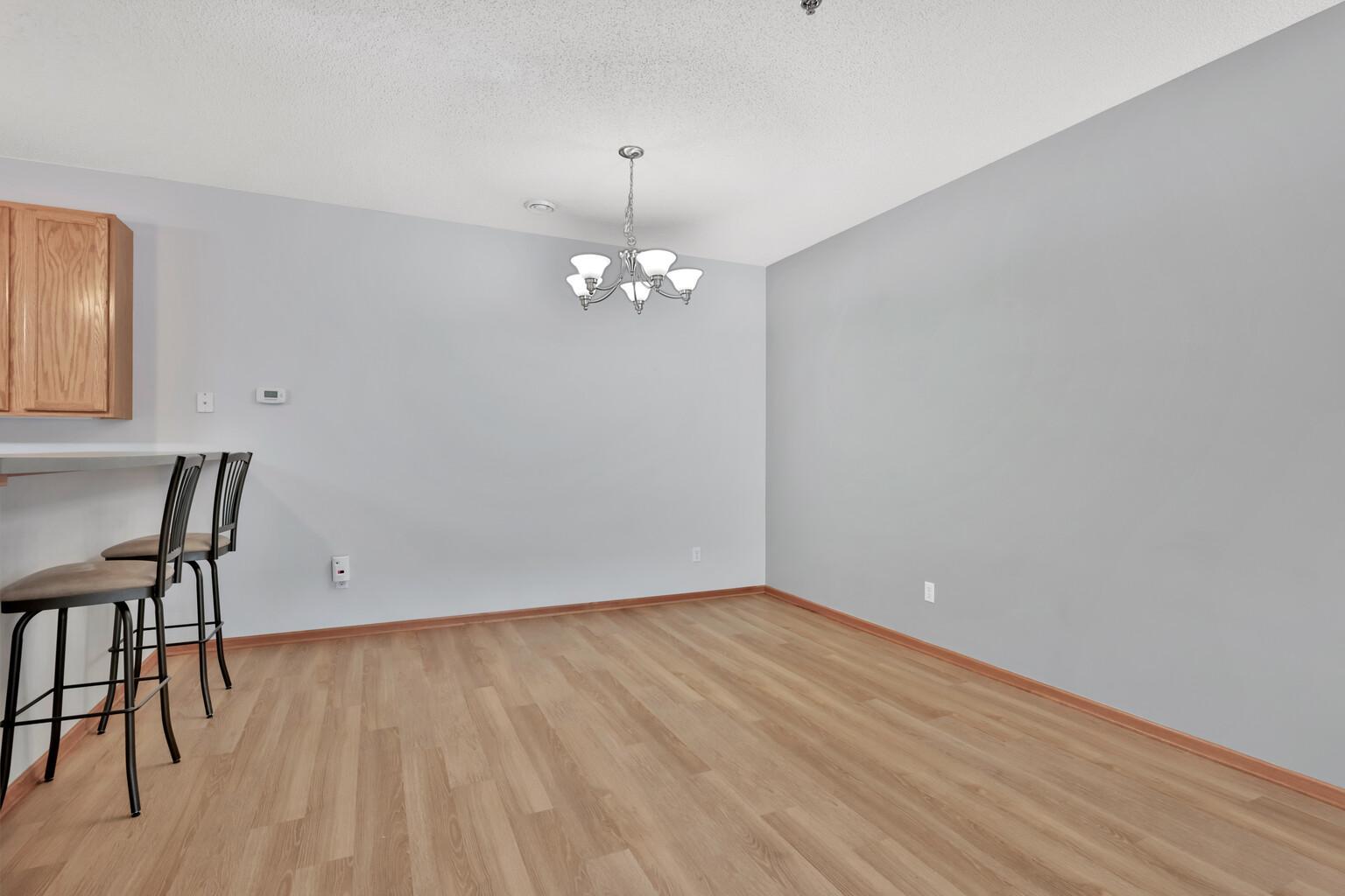 750 Maple Hills Drive B Property Photo 11
