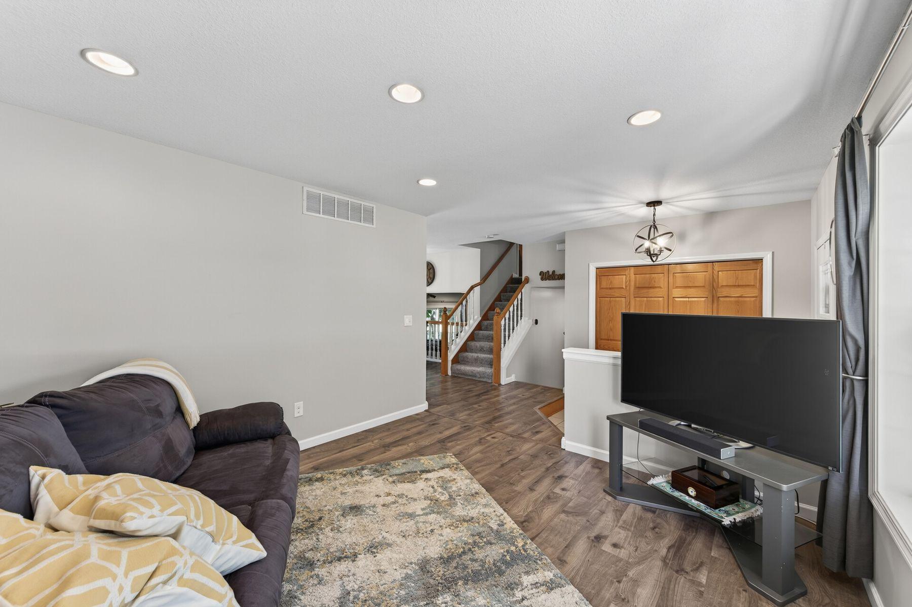 12754 Independence Avenue Property Photo 7