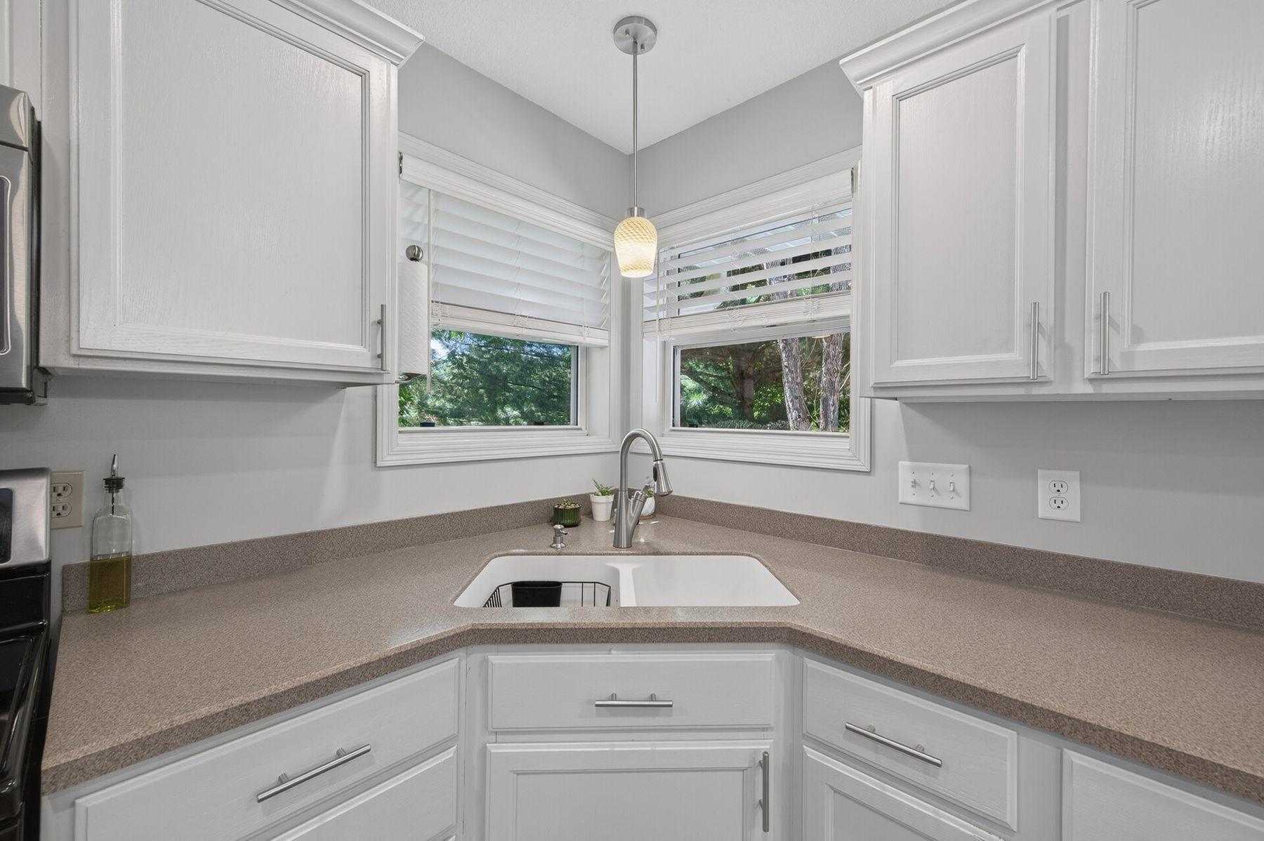 12754 Independence Avenue Property Photo 12