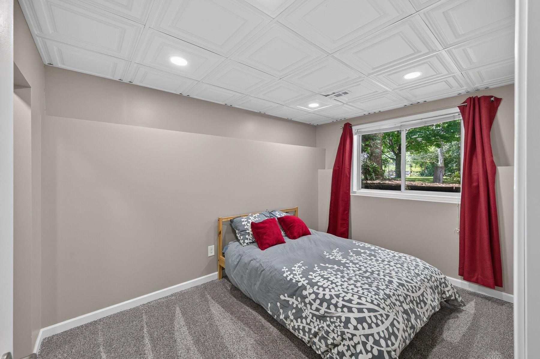 12754 Independence Avenue Property Photo 27