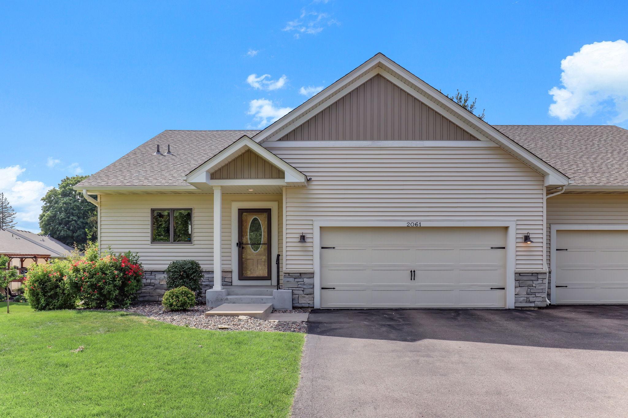 2061 Cardinal Glen