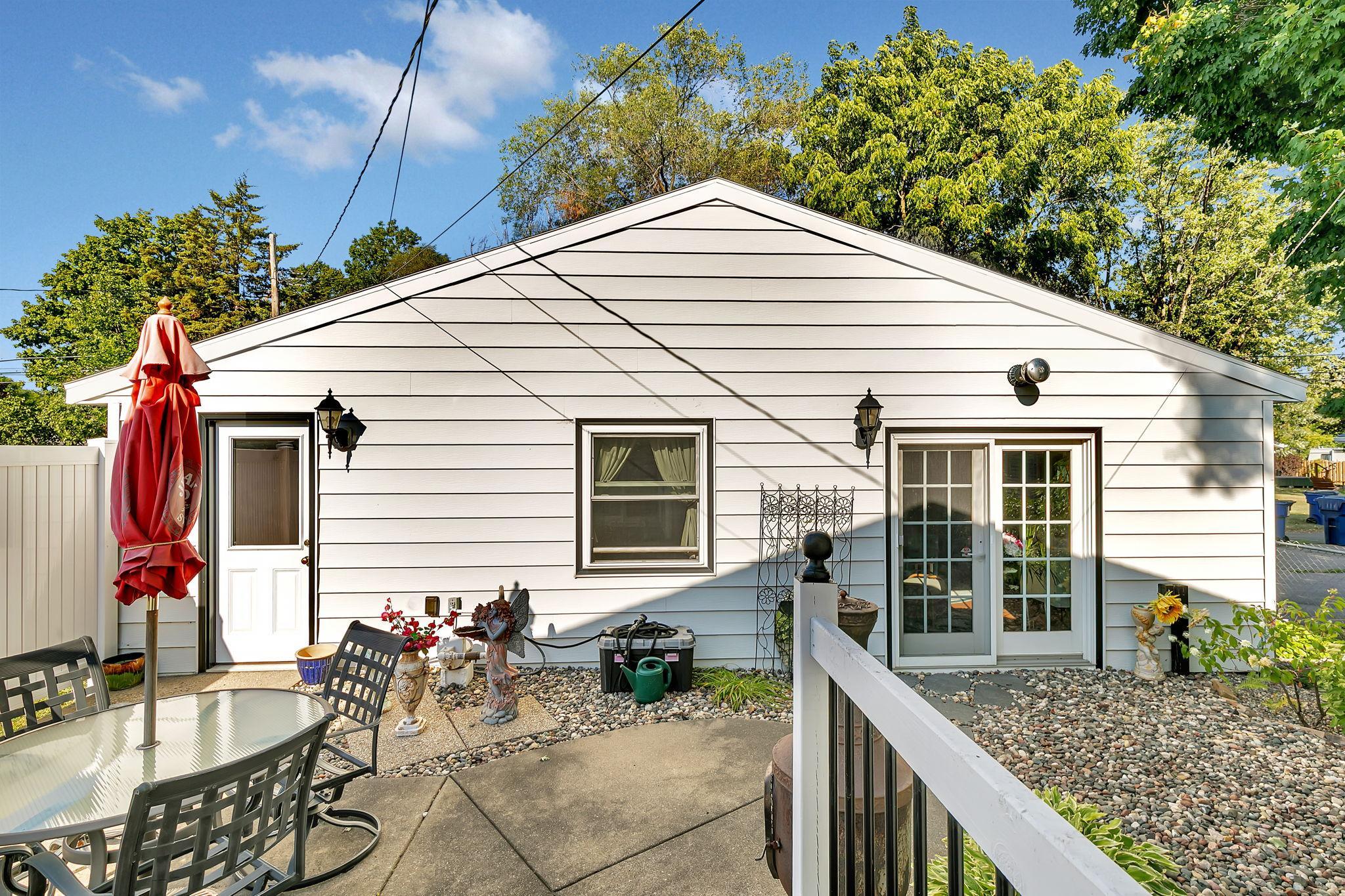 1025 35th Avenue N Property Photo 33