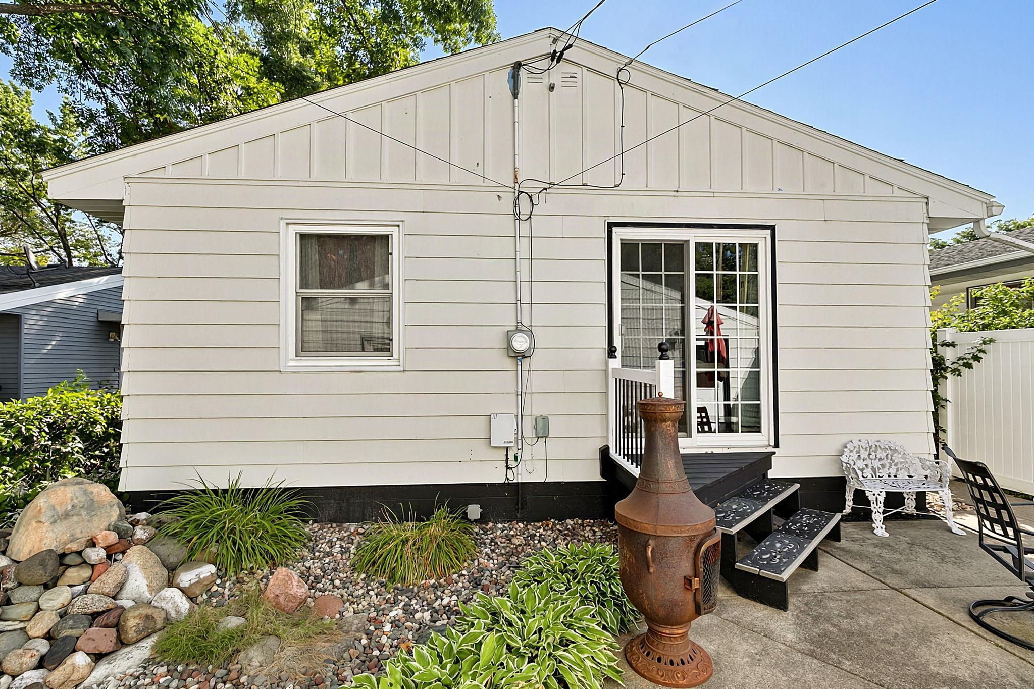1025 35th Avenue N Property Photo 34