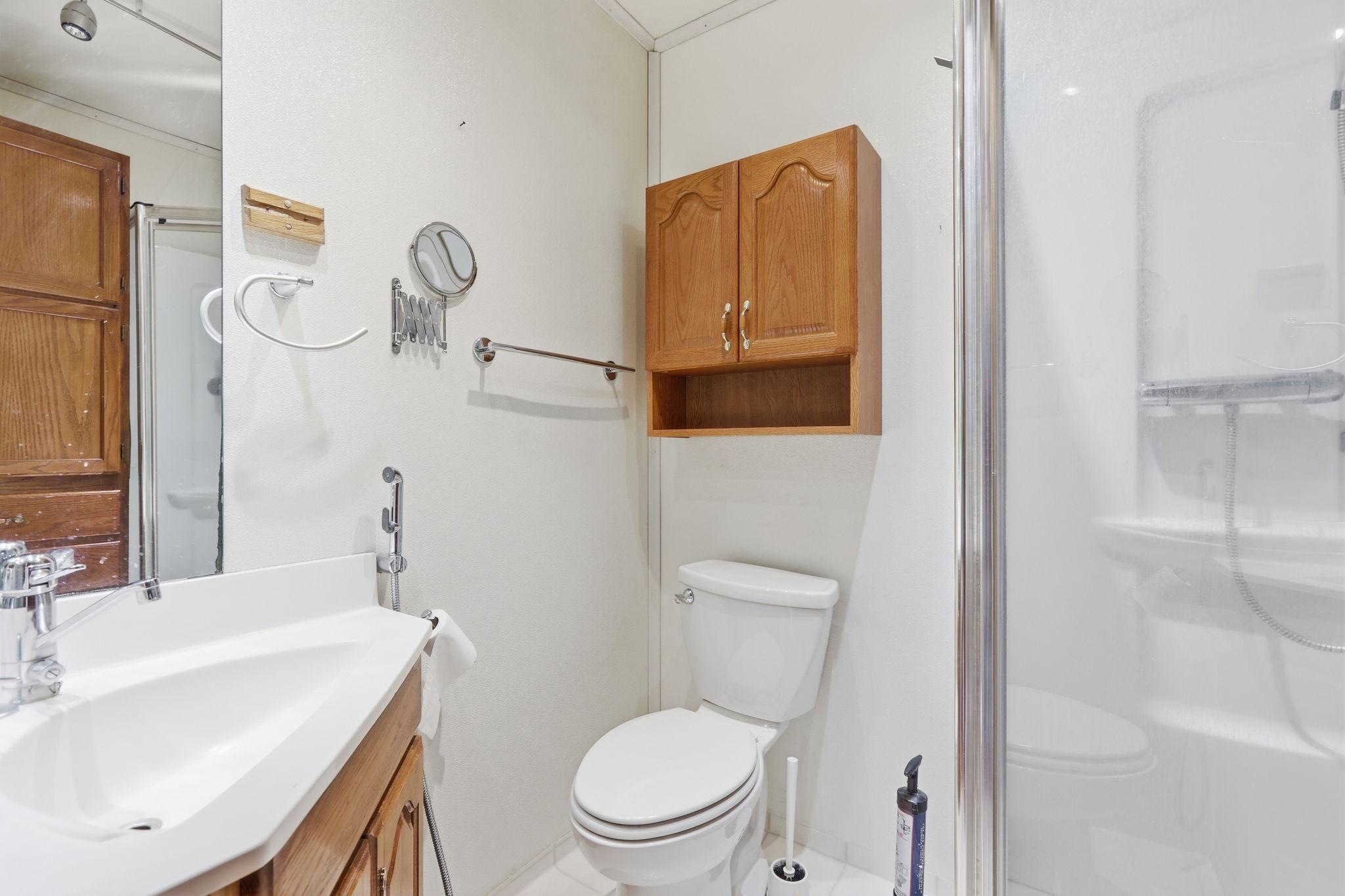 20046 Hillside Drive Property Photo 14