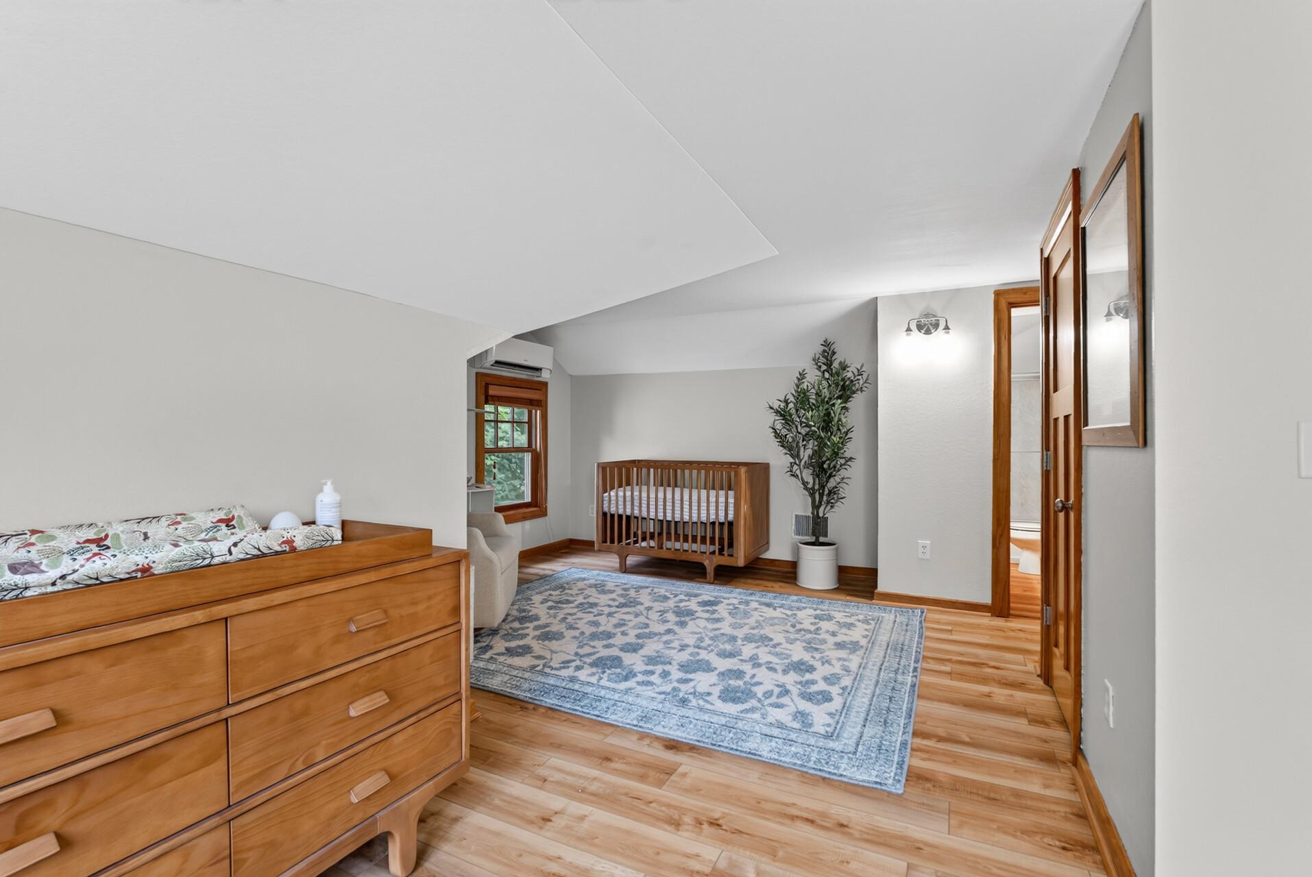 2584 S Shore Boulevard Property Photo 21