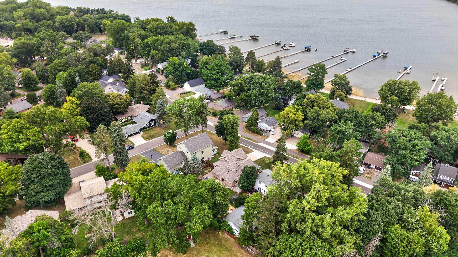 2584 S Shore Boulevard Property Photo 46