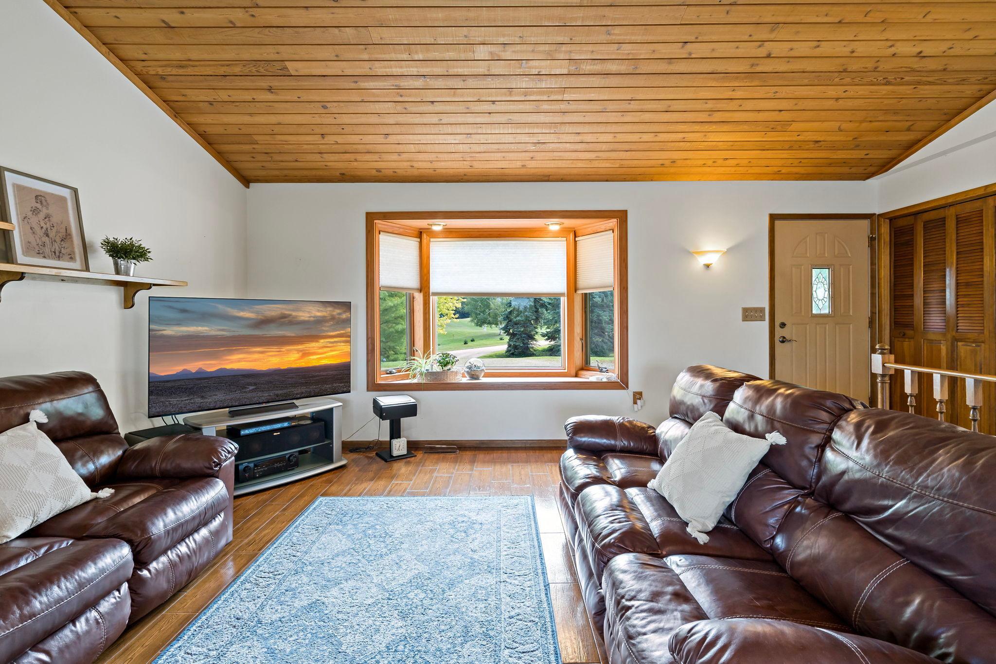 17222 Deerwood Lane Property Photo 4