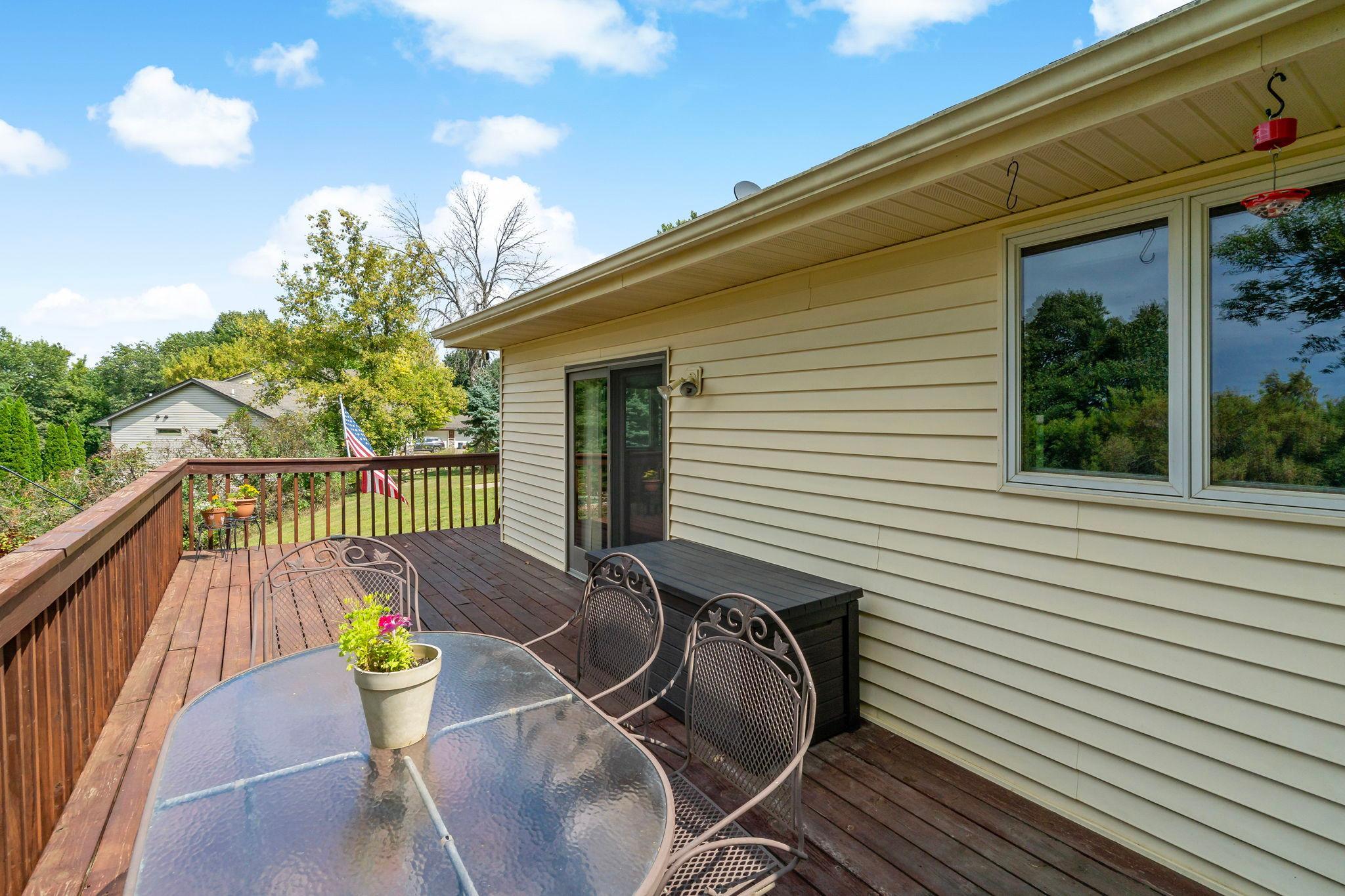 17222 Deerwood Lane Property Photo 28