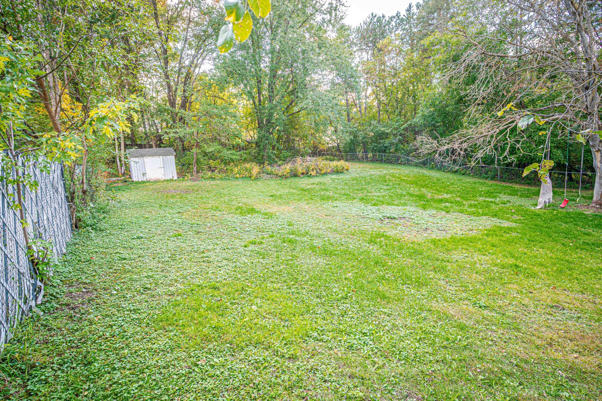 430 County Road B2 W Property Photo 3