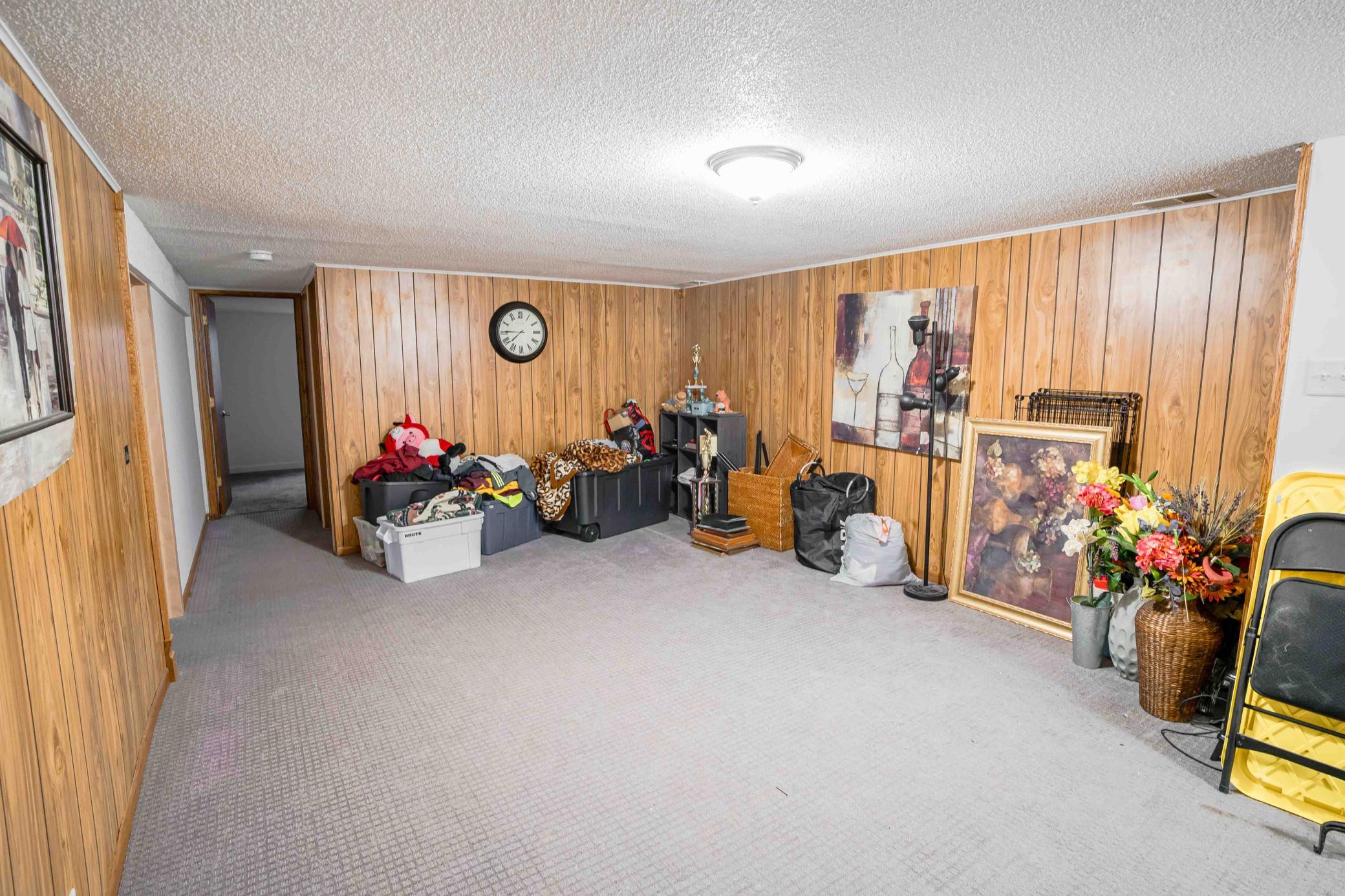 430 County Road B2 W Property Photo 22