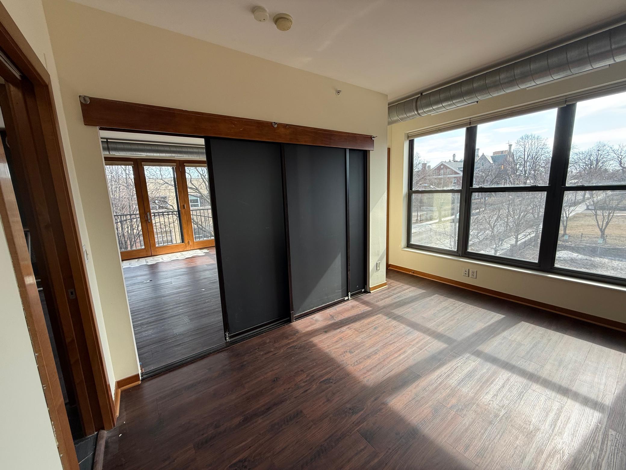 15 E Franklin Avenue E 332 Property Photo 4