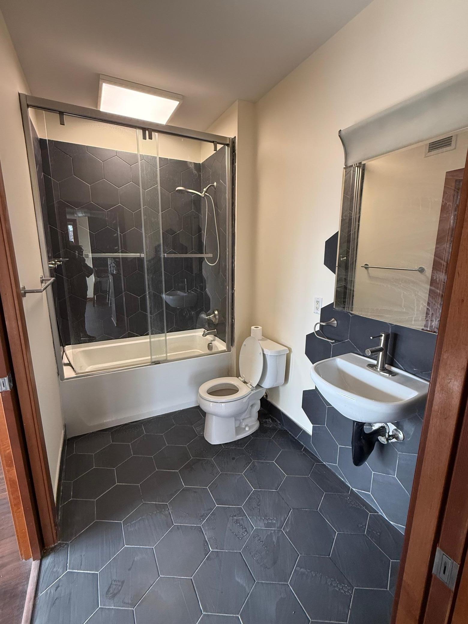 15 E Franklin Avenue E 332 Property Photo 5