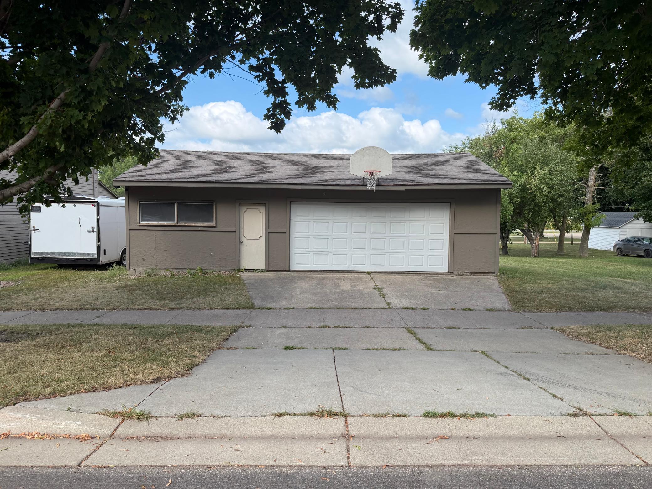 1011 4th Avenue Property Photo 5