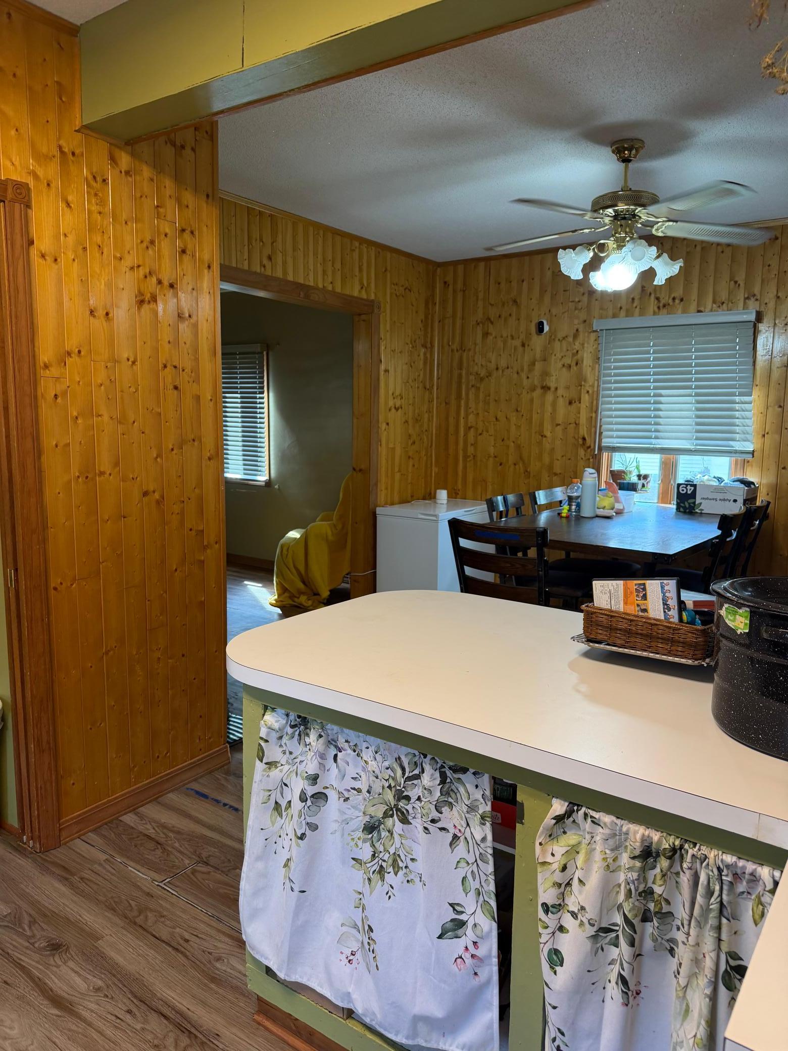 1011 4th Avenue Property Photo 15