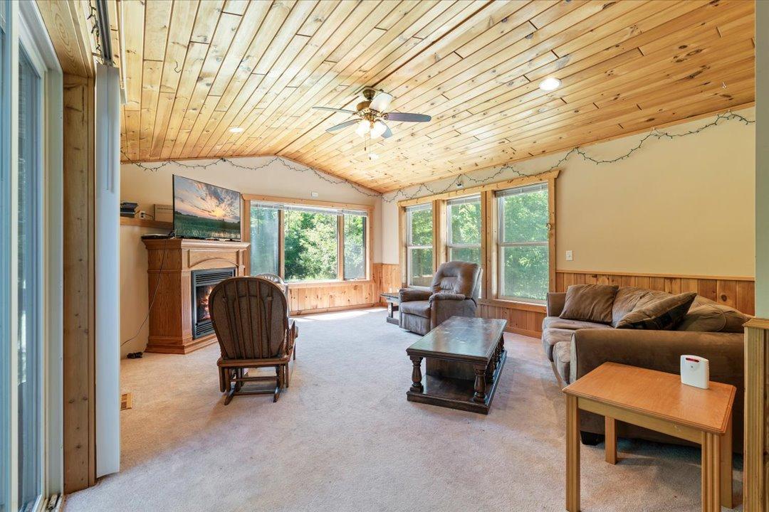 40142 Pandora Drive Property Photo 8