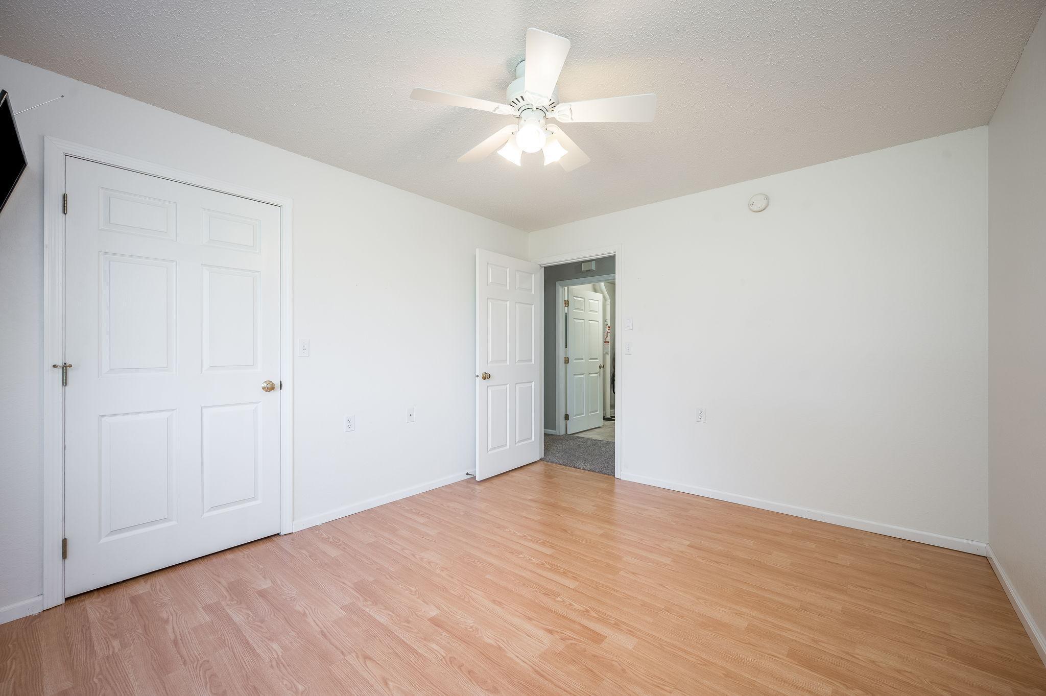 122 Oxford Path Property Photo 20