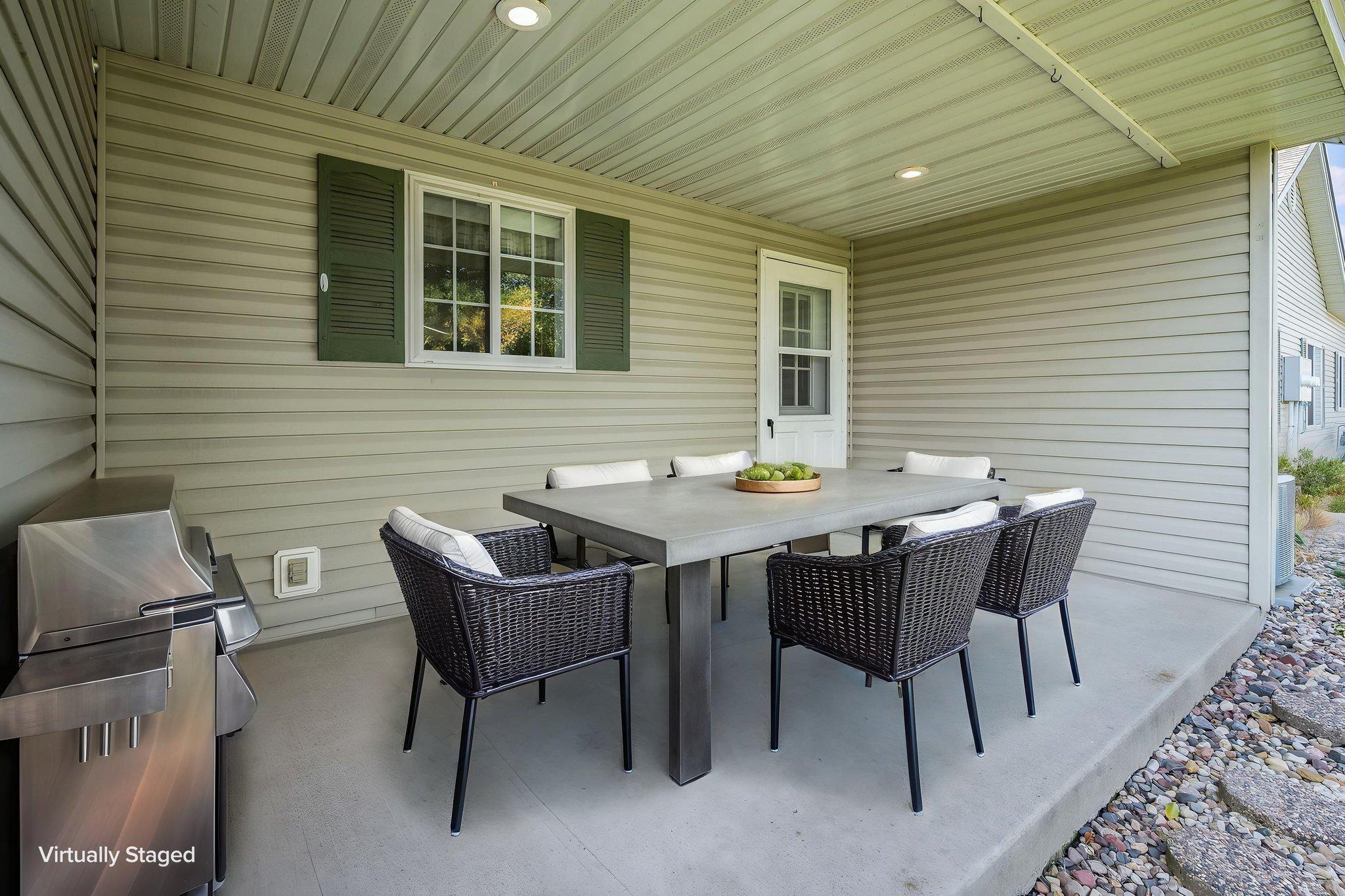 122 Oxford Path Property Photo 24