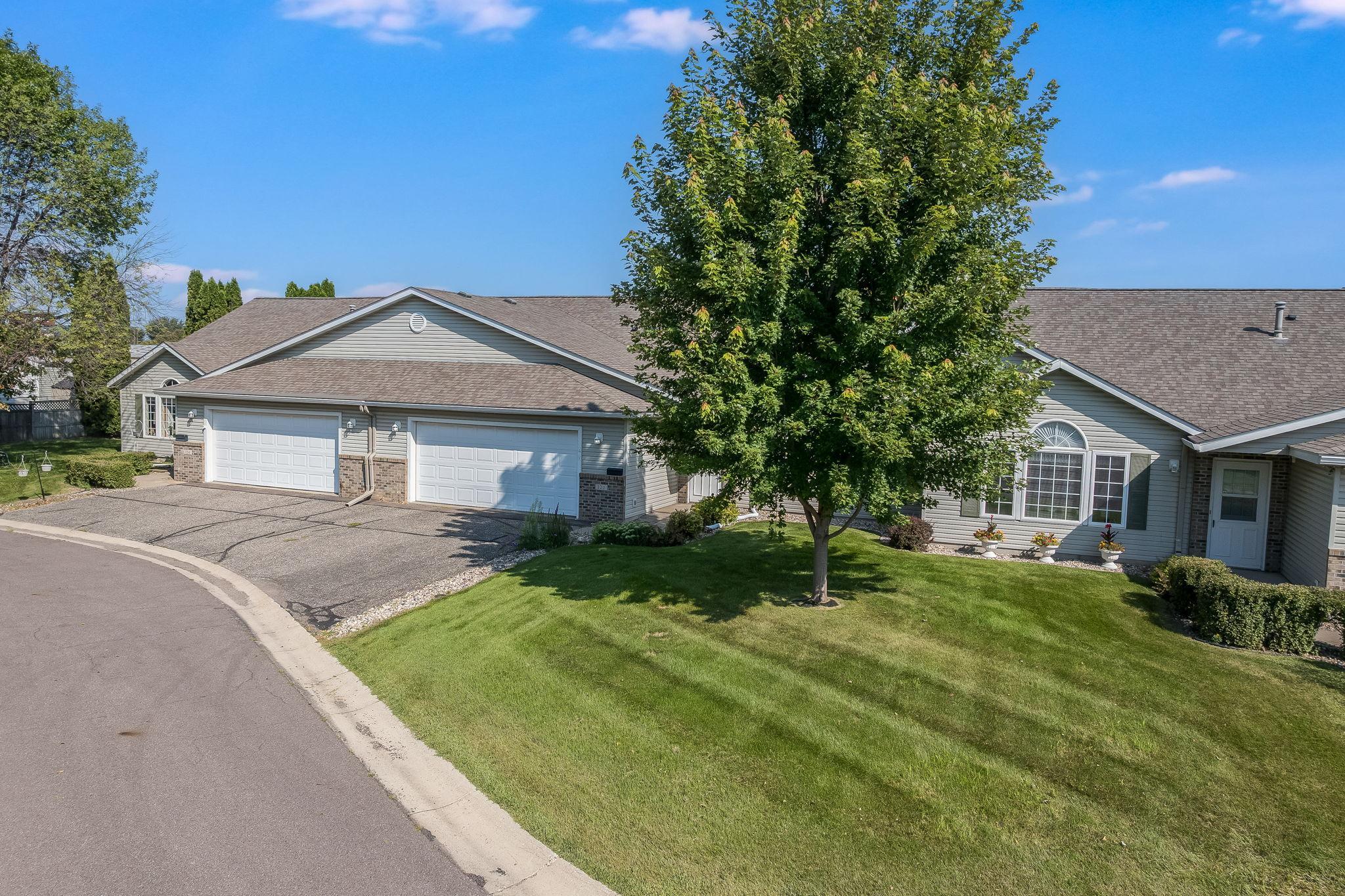 122 Oxford Path Property Photo 29