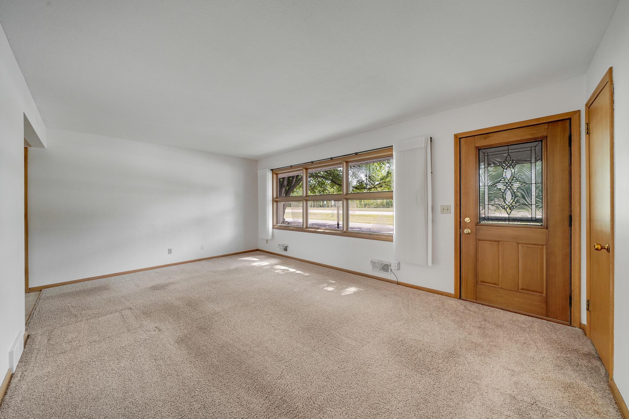 903 Parallel Street Property Photo 3