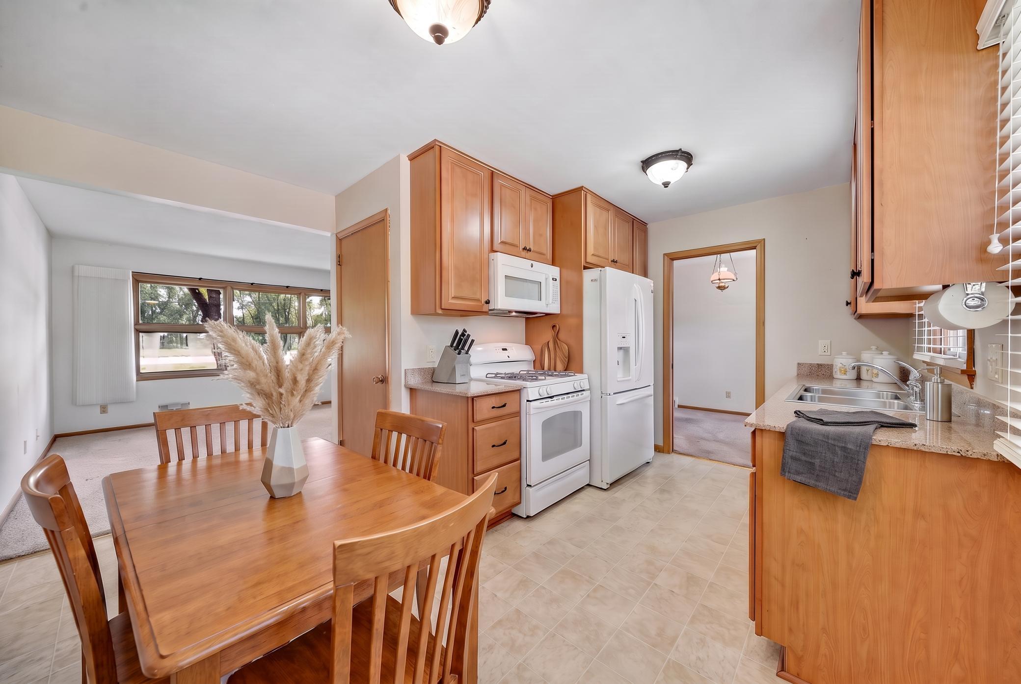 903 Parallel Street Property Photo 7