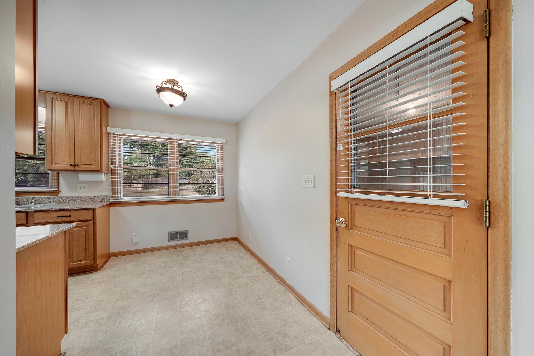 903 Parallel Street Property Photo 14