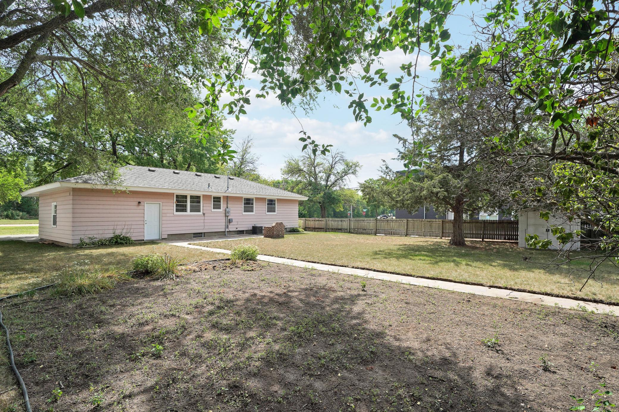 903 Parallel Street Property Photo 36