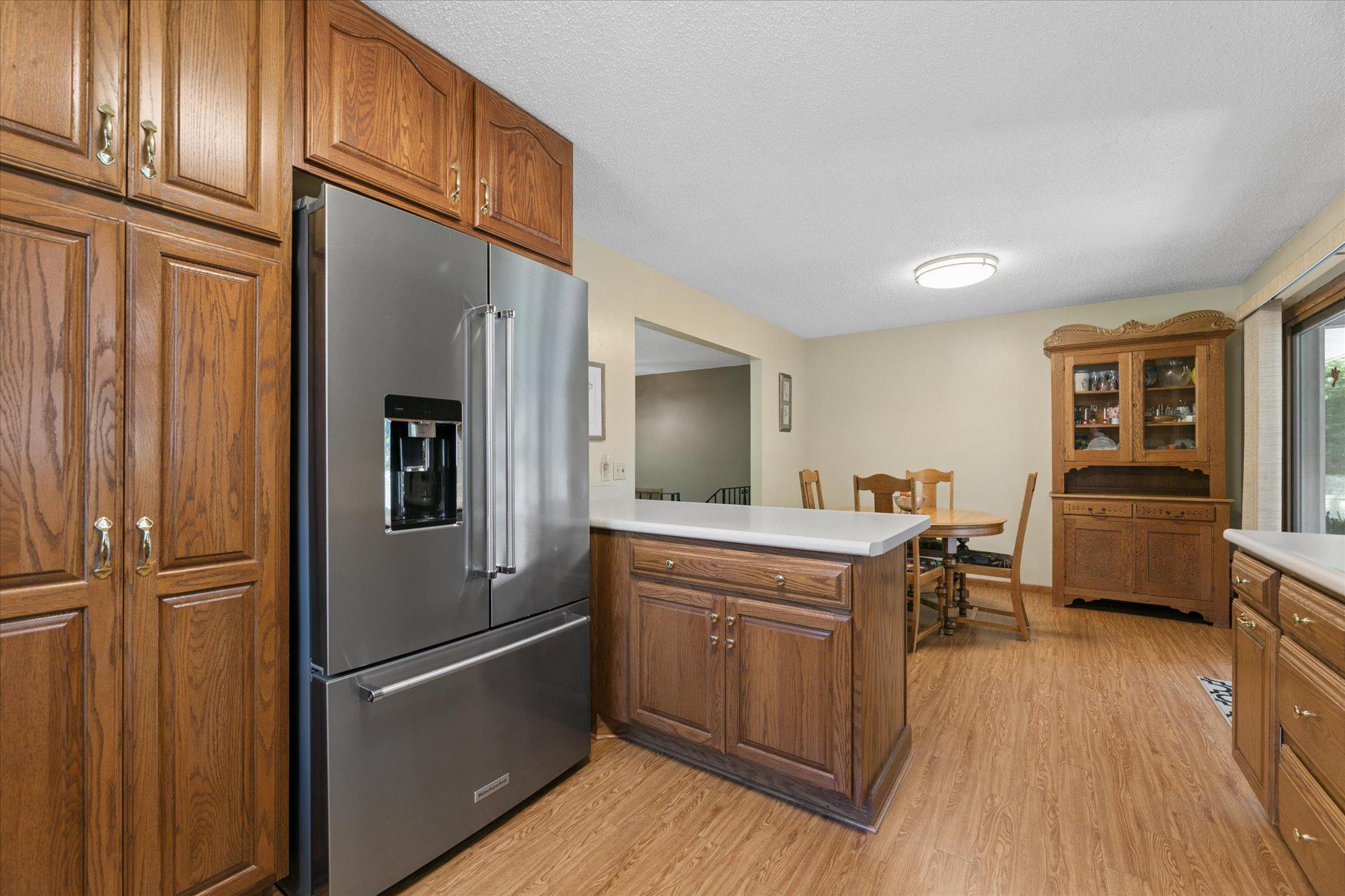 6650 Maple Drive Property Photo 5
