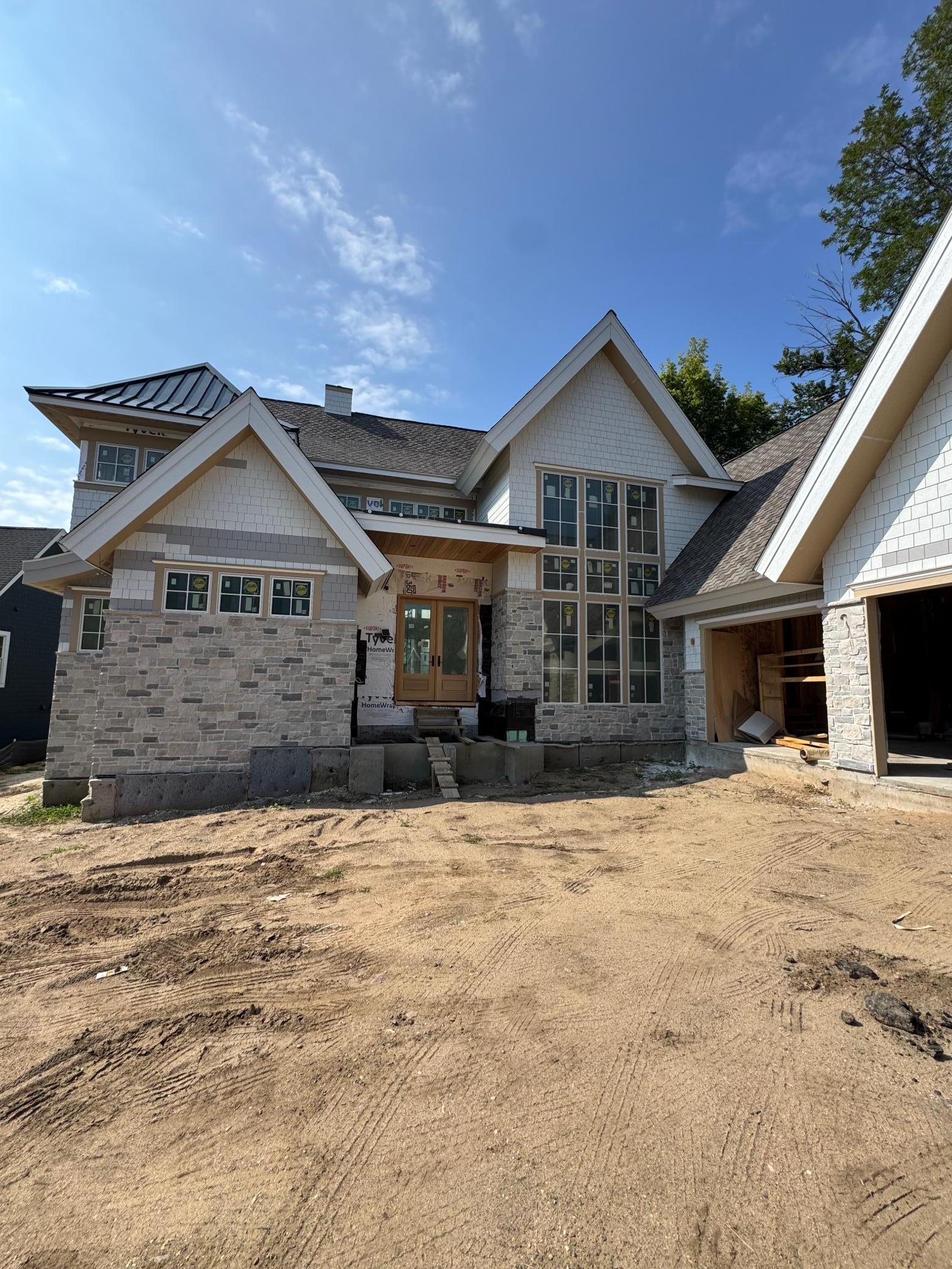 4485 N Shore Drive Property Photo 6