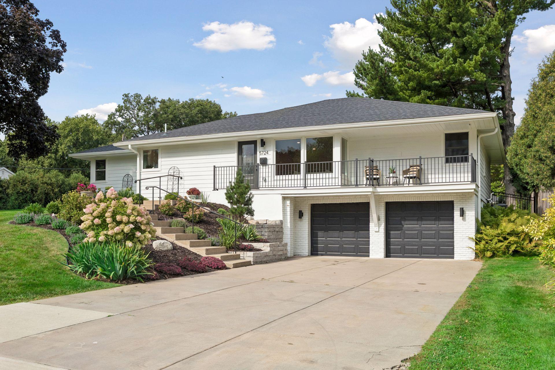 5724 Code Avenue Property Photo 1
