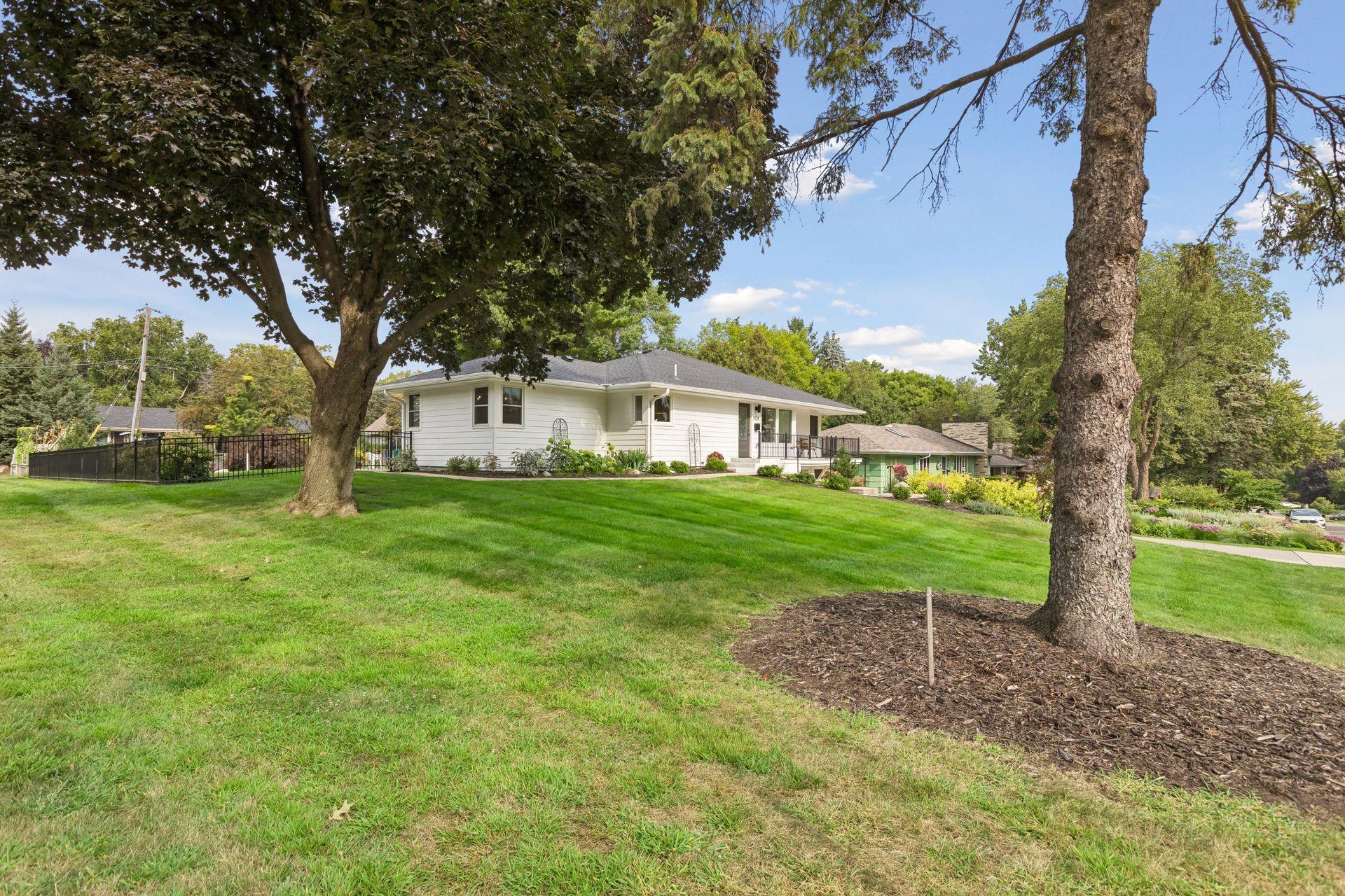 5724 Code Avenue Property Photo 3