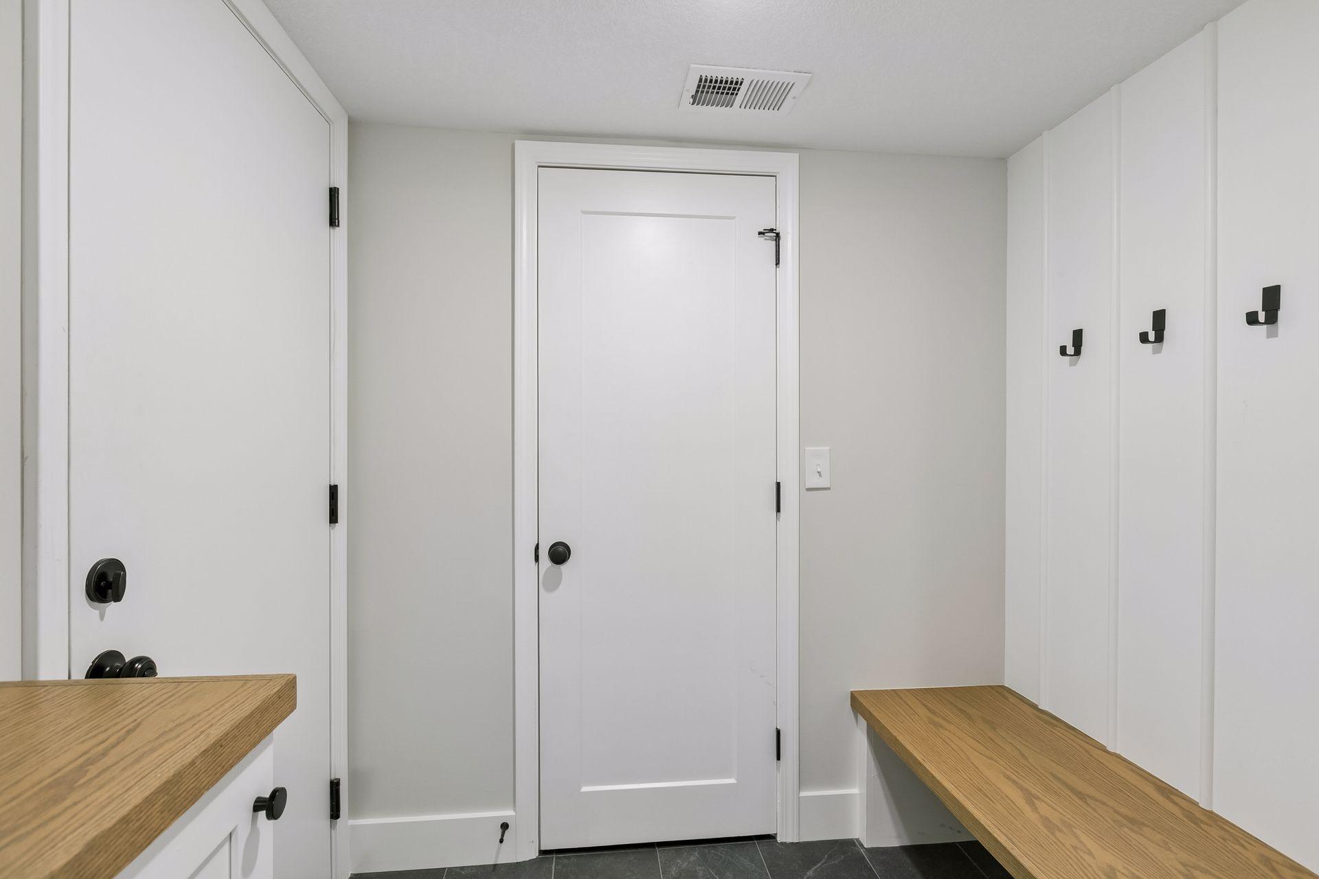 5724 Code Avenue Property Photo 45