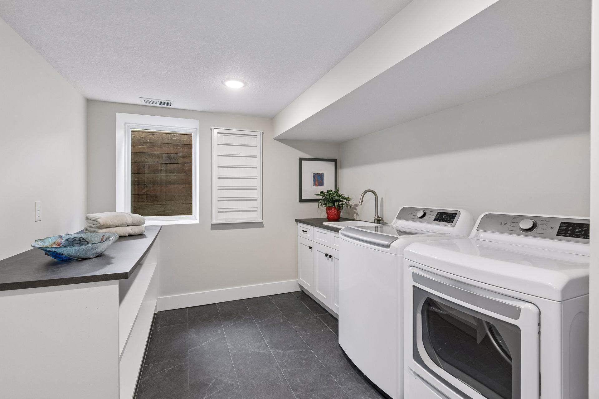 5724 Code Avenue Property Photo 46