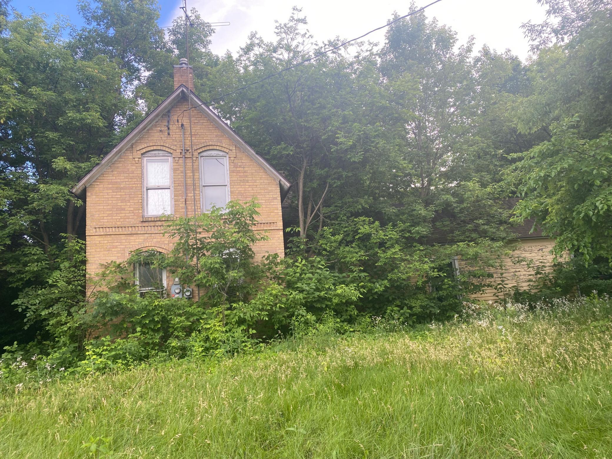 5565 85th Avenue Property Photo 1