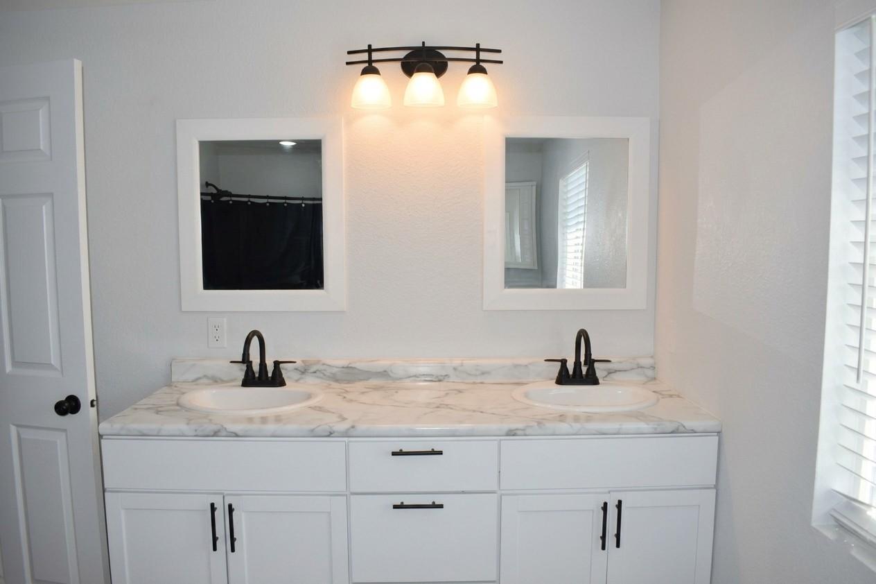 109 Washburn Avenue Property Photo 7