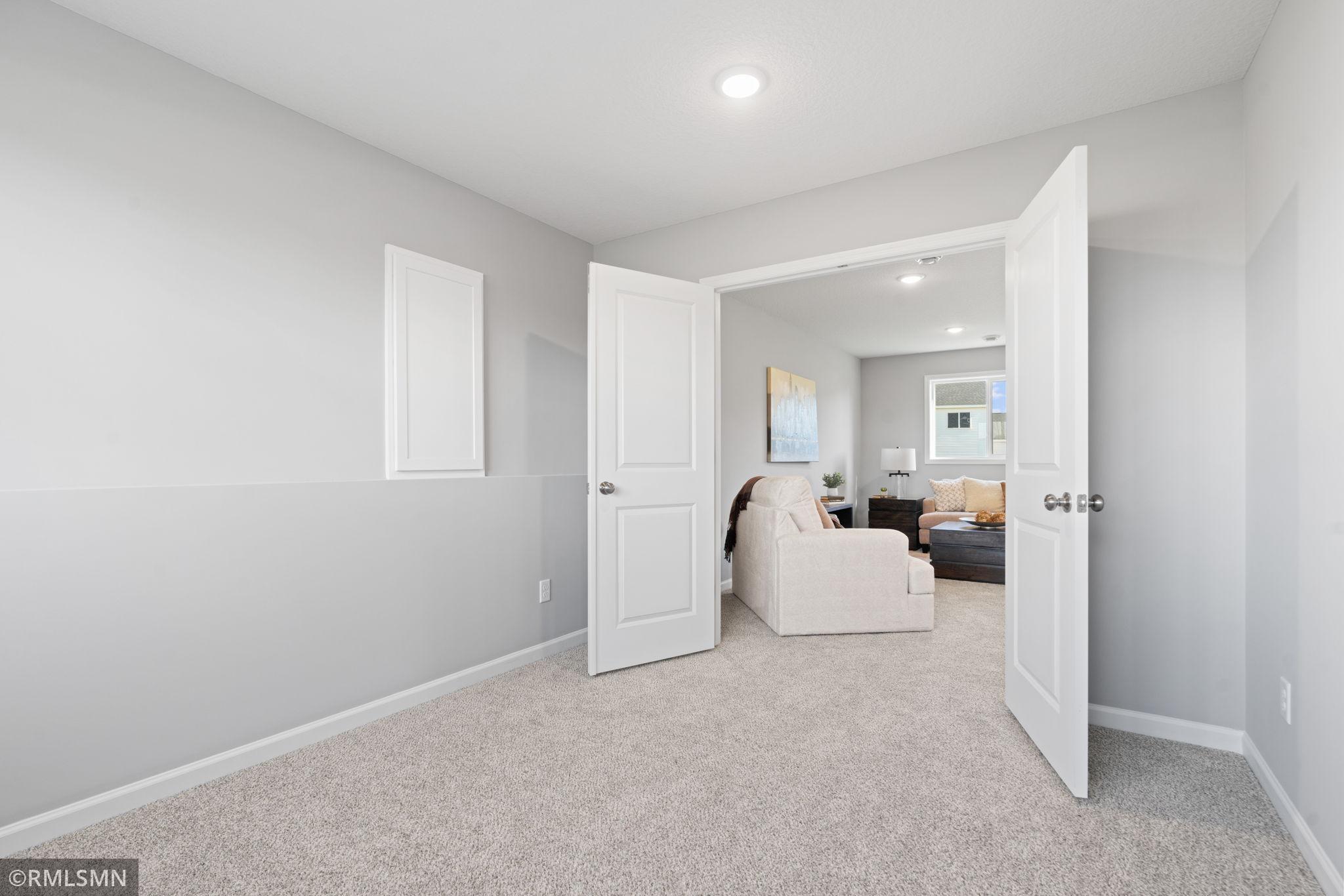 10832 165th Avenue Nw Property Photo 45