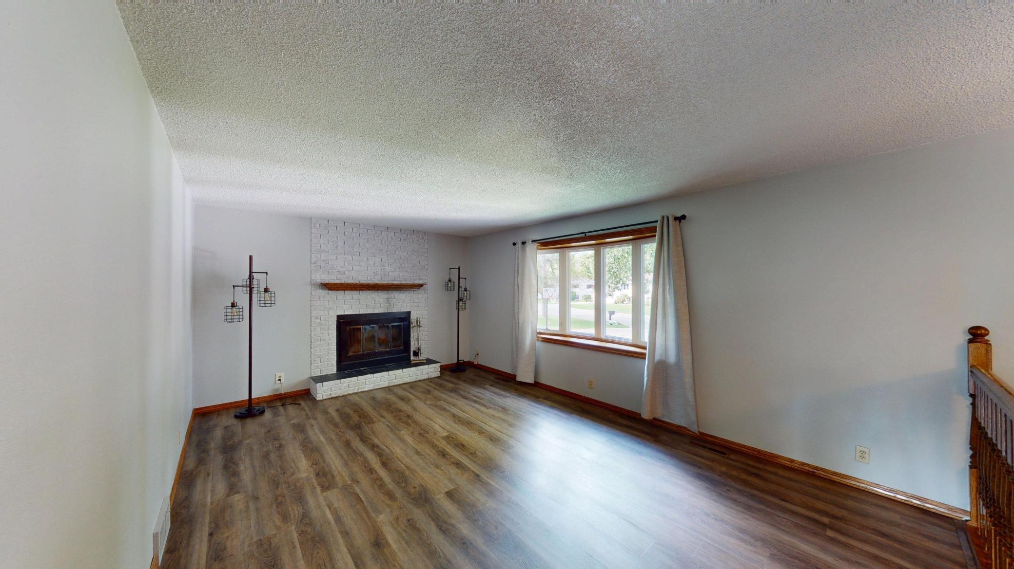 1605 Canary Drive Property Photo 2