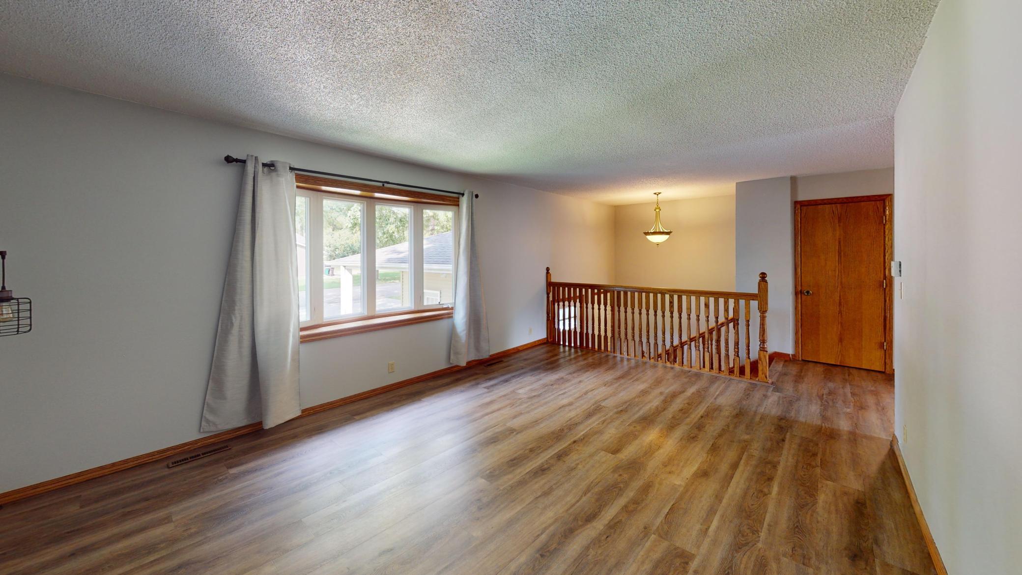 1605 Canary Drive Property Photo 4