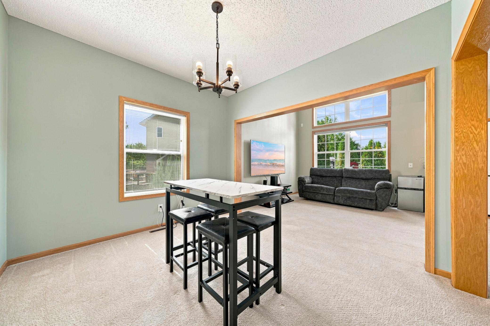 563 Summit Avenue Property Photo 13