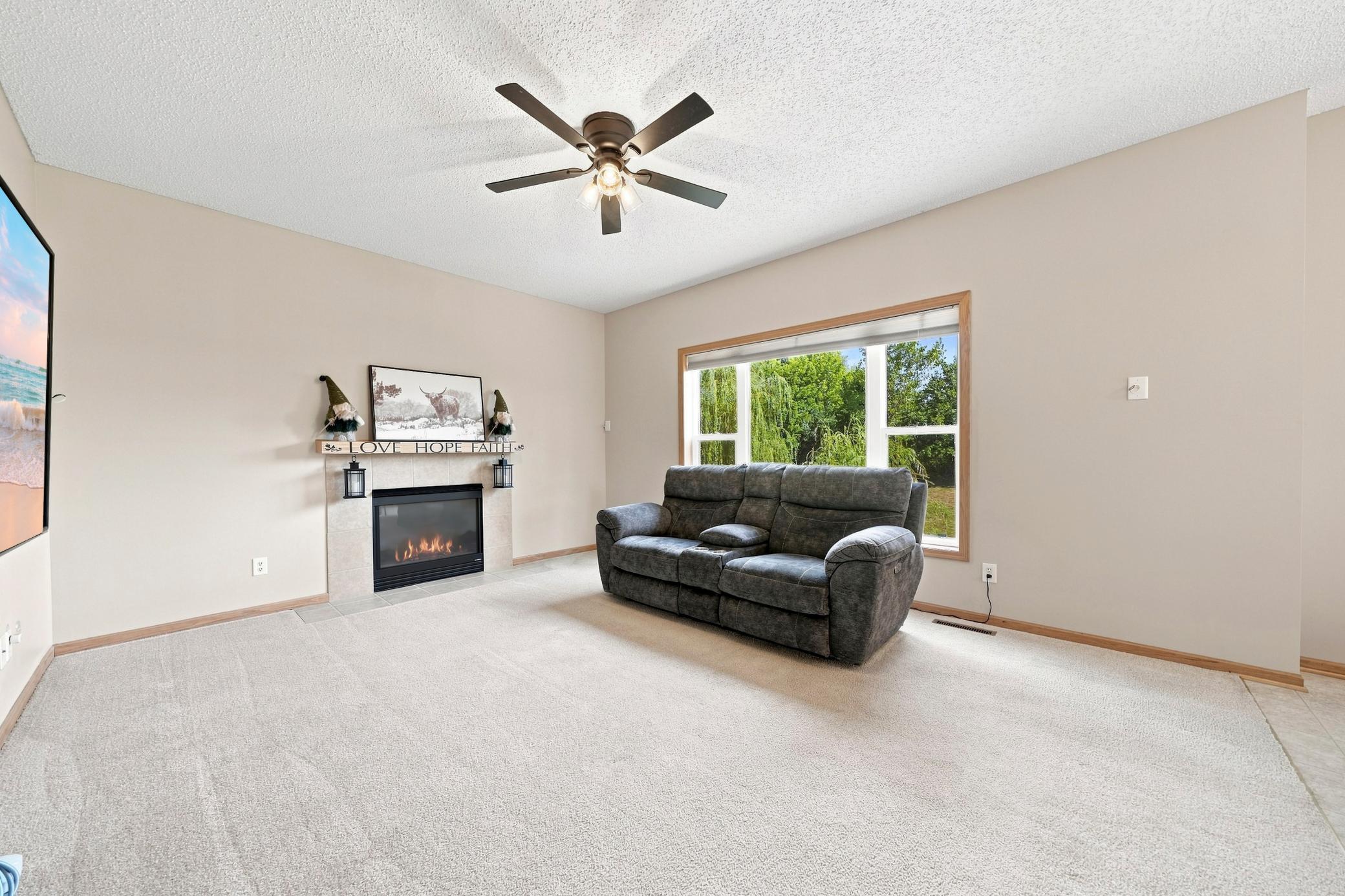 563 Summit Avenue Property Photo 23