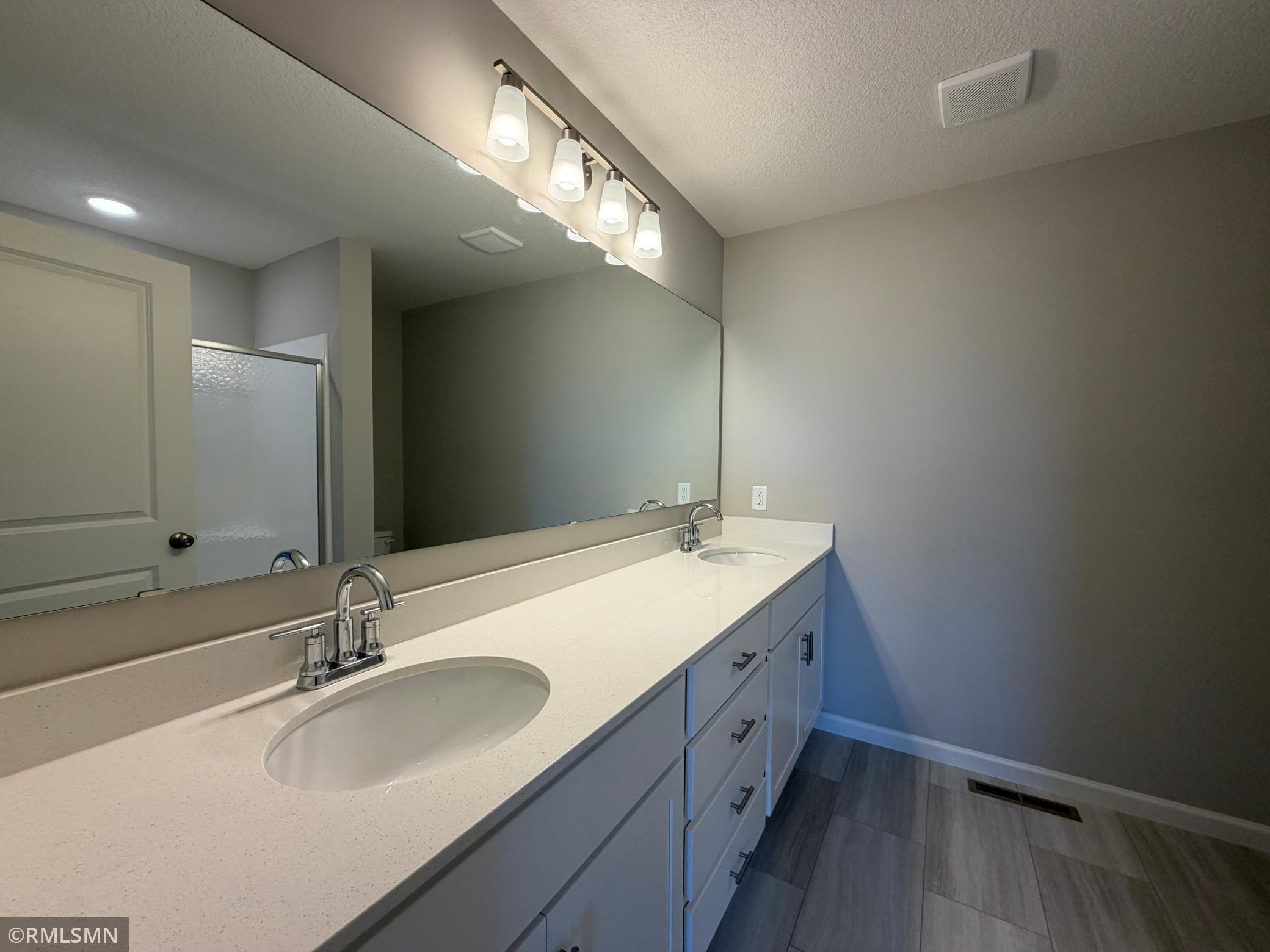 10824 165th Avenue Nw Property Photo 22